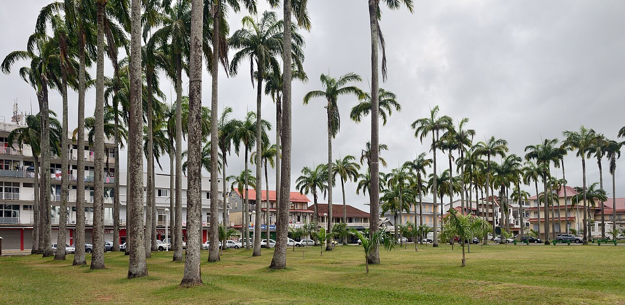 La place des Palmistes, à Cayenne en Guyane.